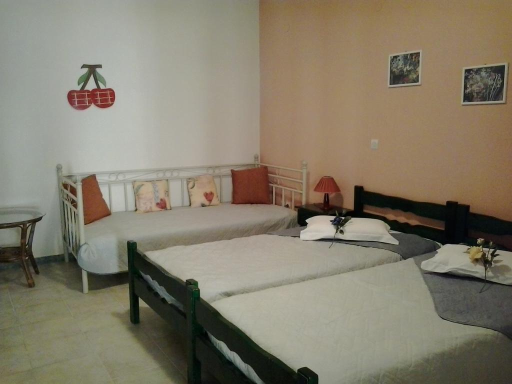 Maria Apartments Lourdata  Esterno foto