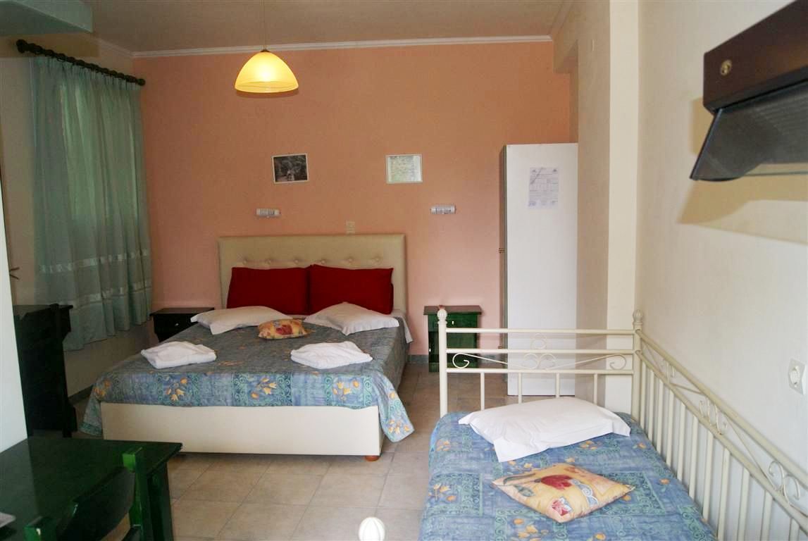Maria Apartments Lourdata  Esterno foto