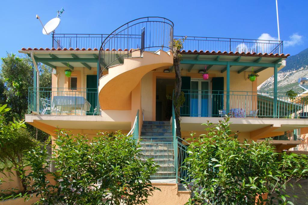 Maria Apartments Lourdata  Esterno foto
