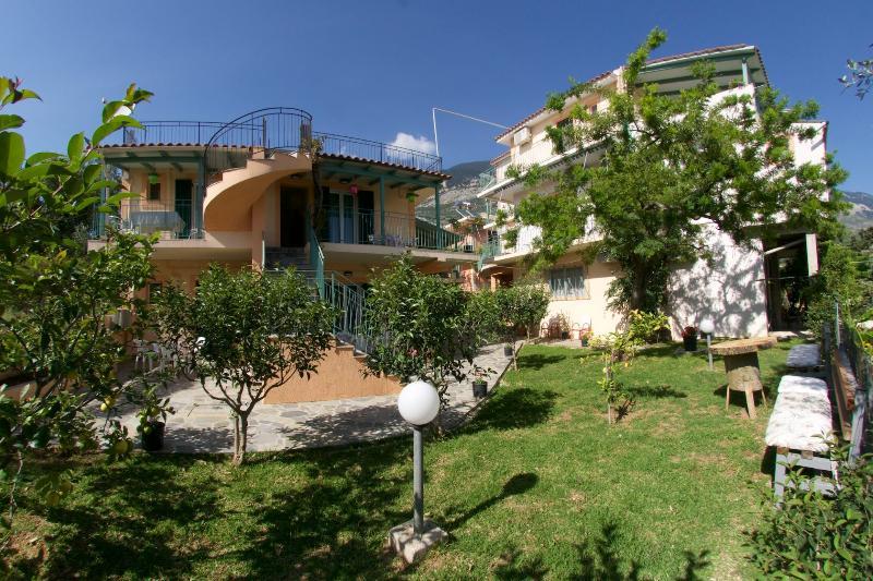 Maria Apartments Lourdata  Esterno foto